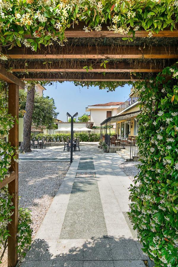 Hotel Apuana Marina di Pietrasanta Extérieur photo