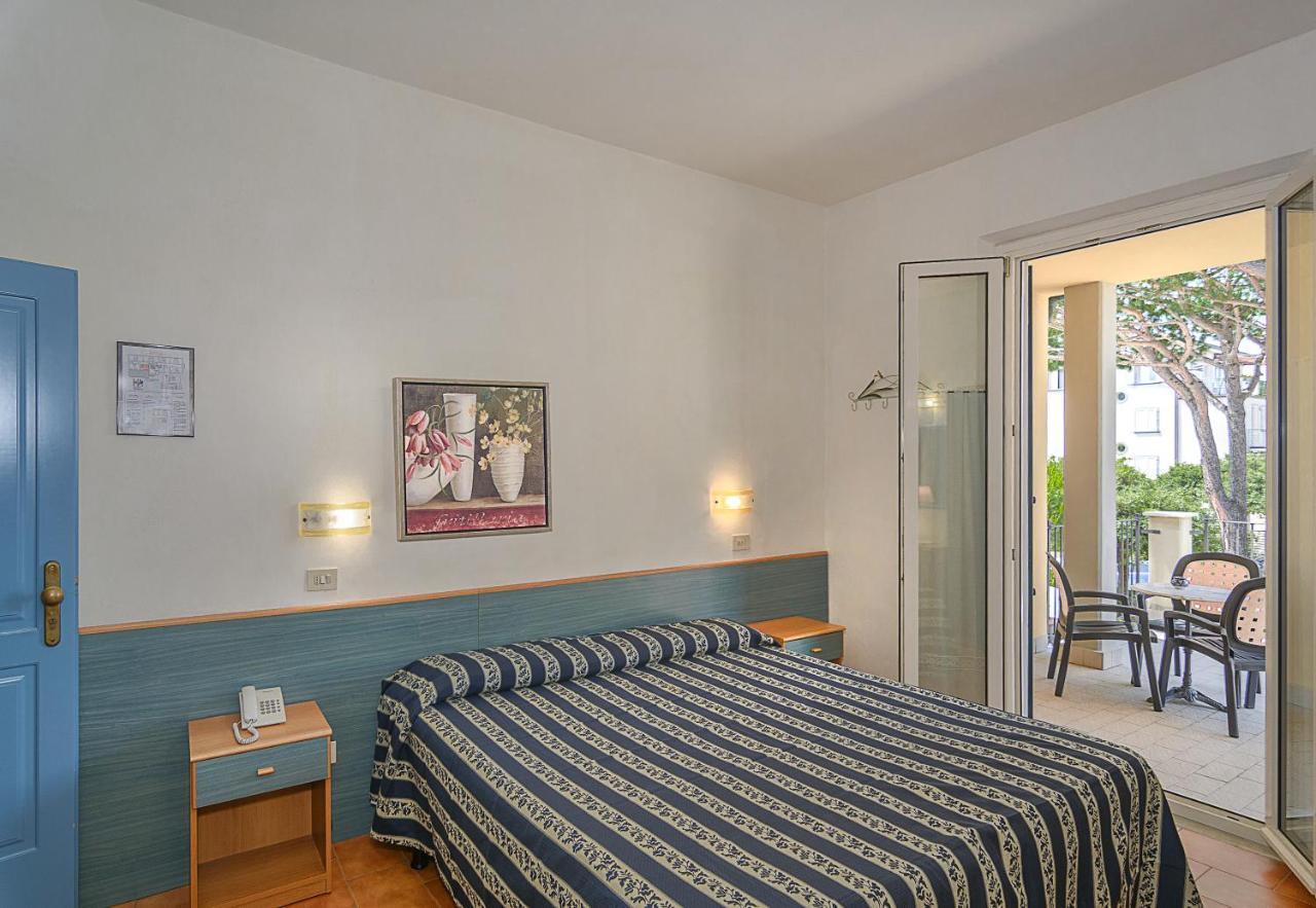 Hotel Apuana Marina di Pietrasanta Extérieur photo