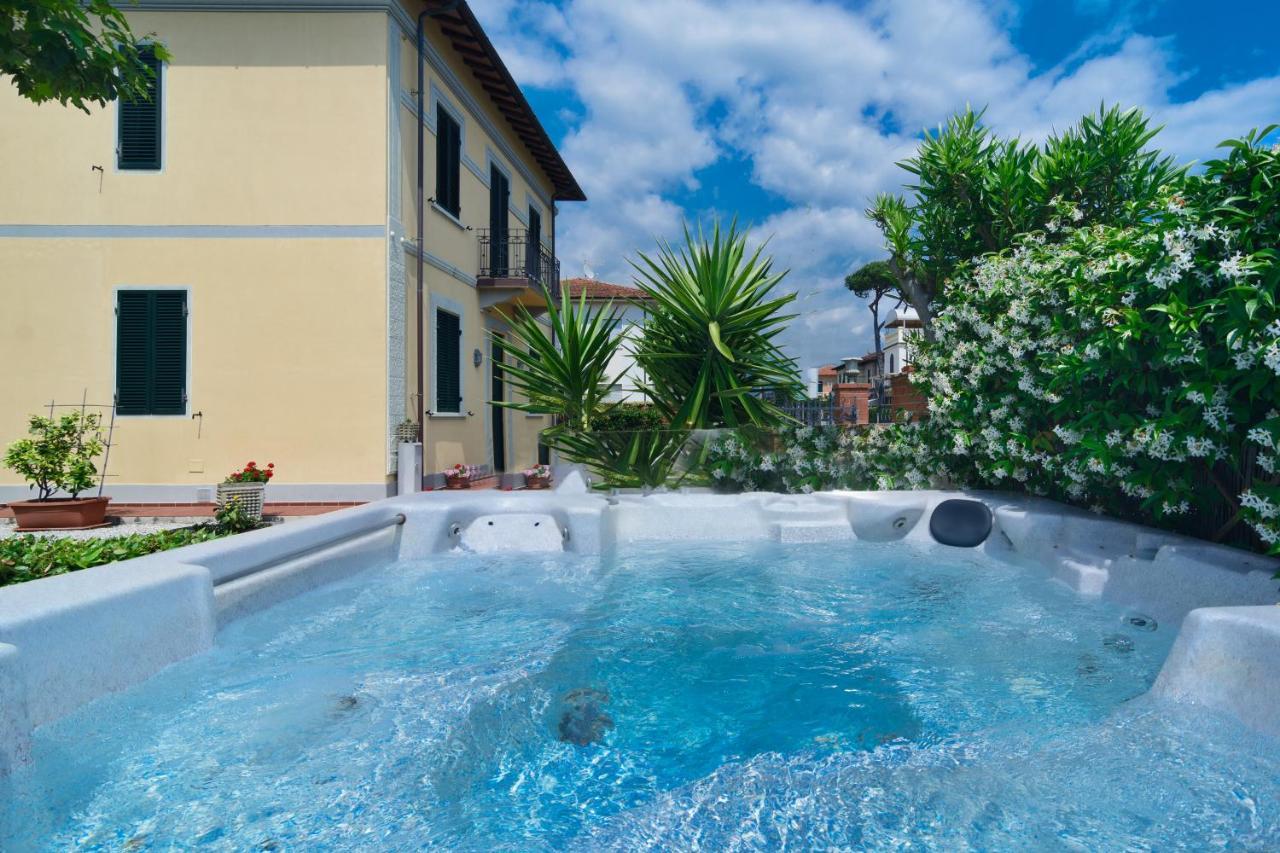 Hotel Apuana Marina di Pietrasanta Extérieur photo