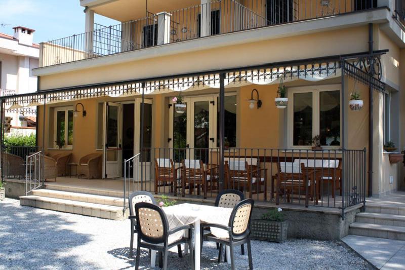 Hotel Apuana Marina di Pietrasanta Extérieur photo