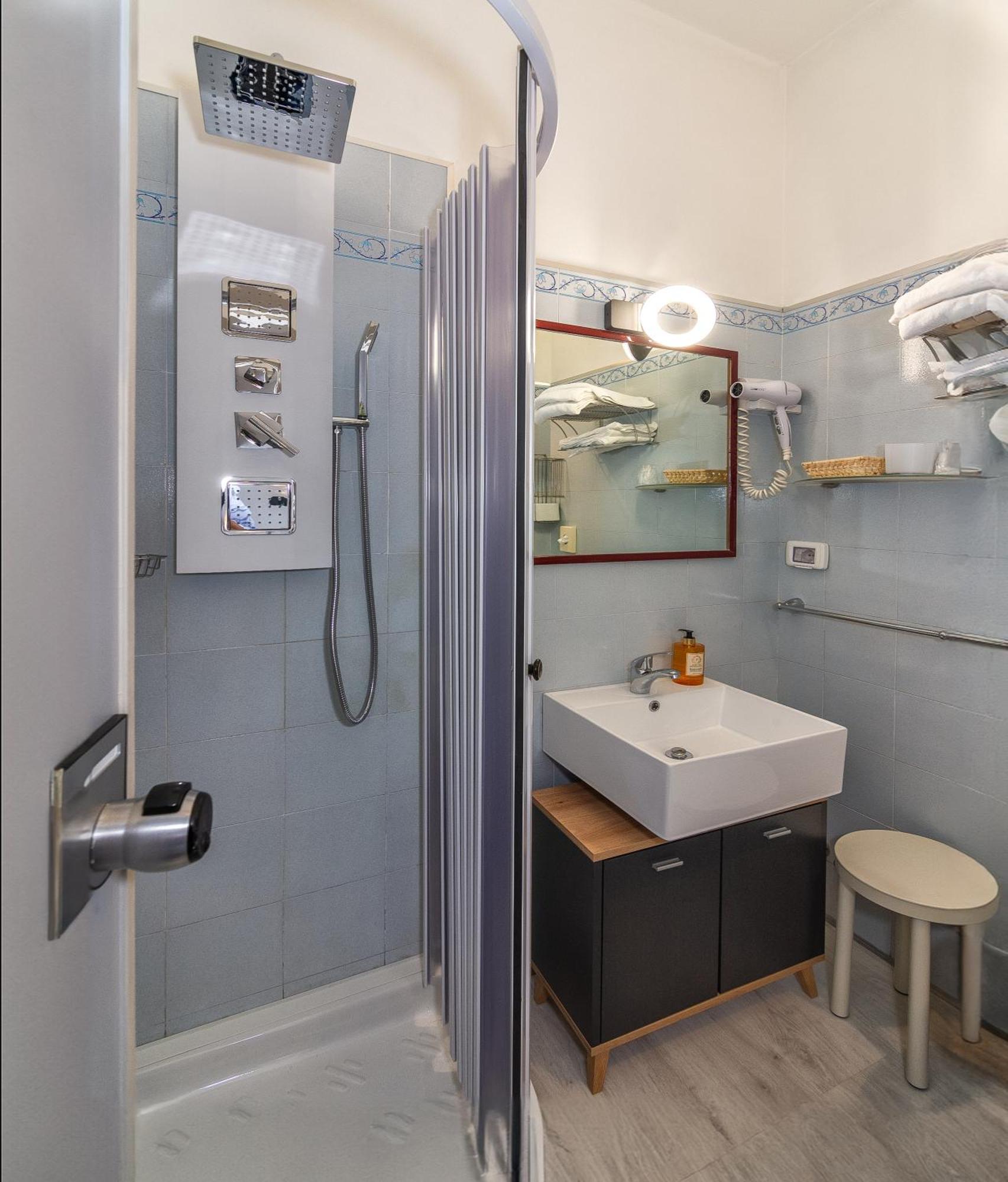 Hotel Apuana Marina di Pietrasanta Extérieur photo