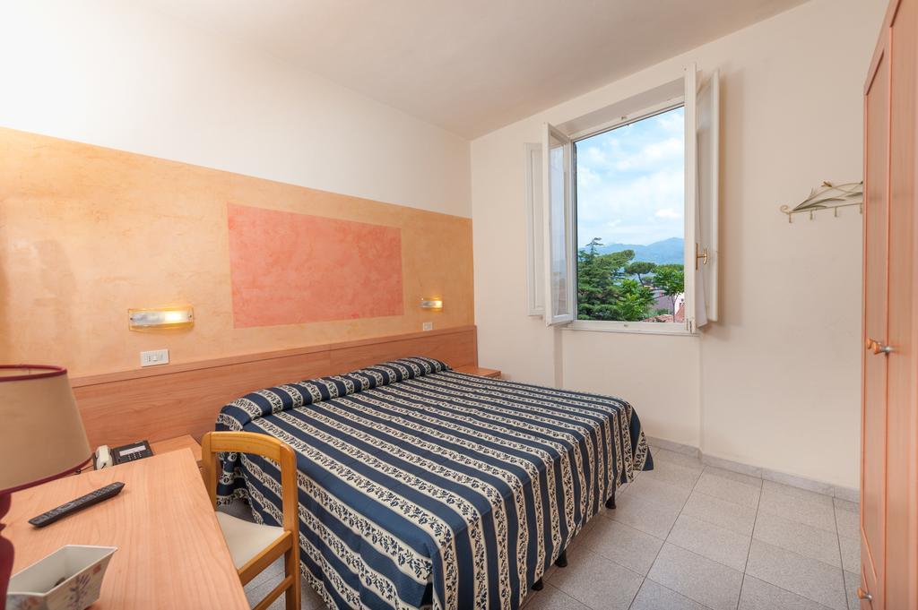 Hotel Apuana Marina di Pietrasanta Extérieur photo